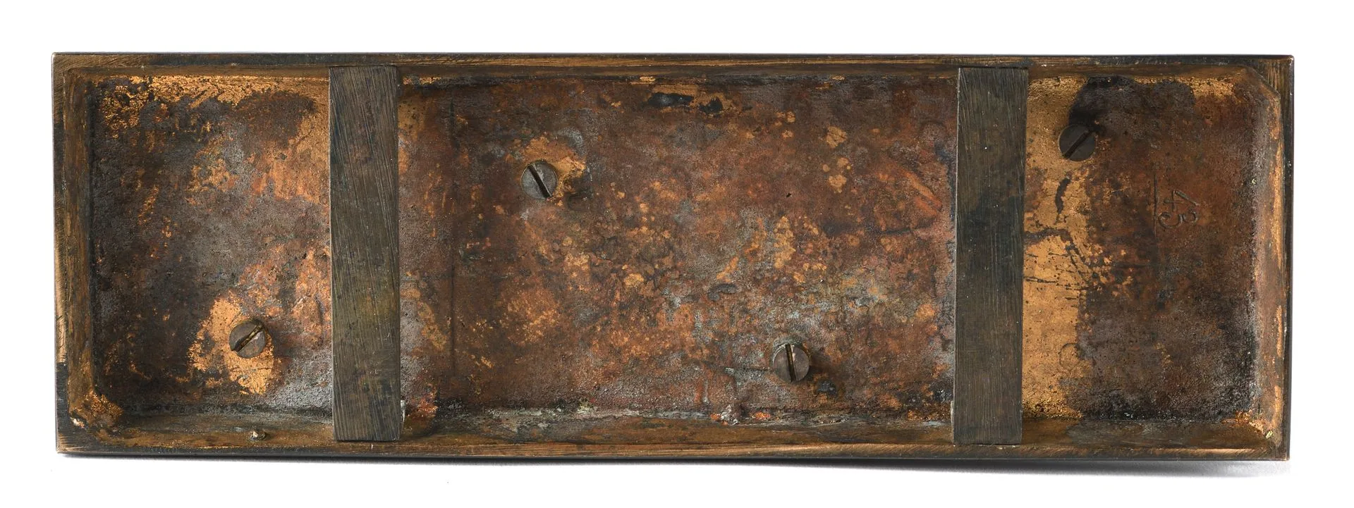 photo sous la sculpture