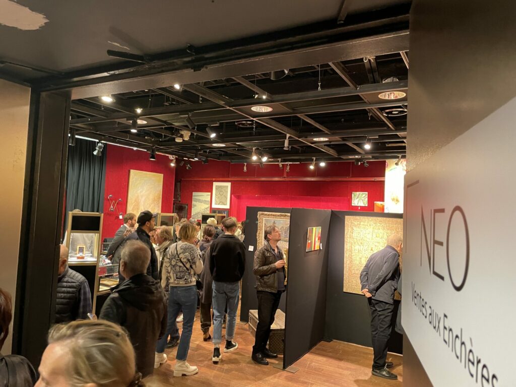 exposition NEO Enchères salle 7 Hotel Drouot