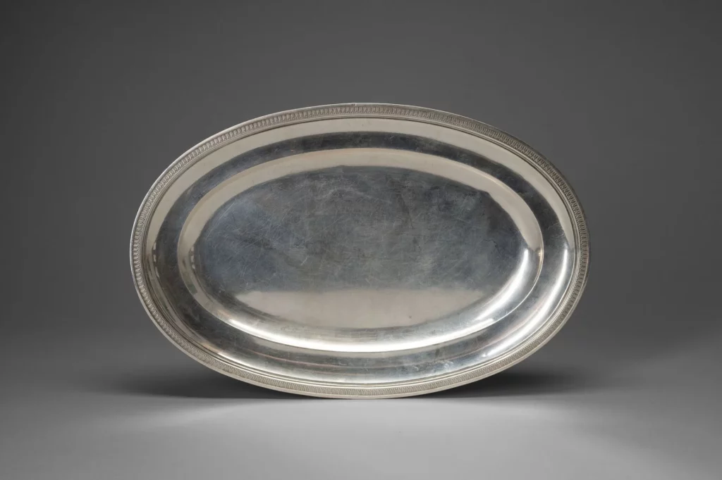 plat en argent Martin-Guillaume BIENNAIS vendu chez NEO Enchères
